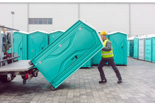 Best Portable toilet rental cost  in Moorhead, MN
